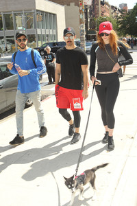 sophie-turner-out-for-a-stroll-with-her-puppy-named-porky-in-nyc-september-8-2017-2.jpg