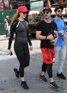 sophie-turner-out-for-a-stroll-with-her-puppy-named-porky-in-nyc-september-8-2017-32.jpg