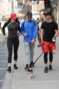 sophie-turner-out-for-a-stroll-with-her-puppy-named-porky-in-nyc-september-8-2017-7.jpg