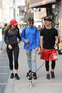 sophie-turner-out-for-a-stroll-with-her-puppy-named-porky-in-nyc-september-8-2017-8.jpg