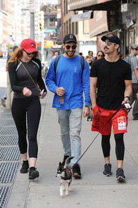 sophie-turner-out-for-a-stroll-with-her-puppy-named-porky-in-nyc-september-8-2017-9.jpg