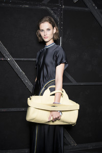 sportmax-bks-v-rs18-4895.thumb.jpg.4485bda8927e2956e592780b7d625522.jpg