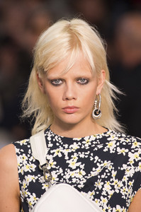 sportmax-clpa-rs18-4925.thumb.jpg.9b2edb030e614c2206224019c070a394.jpg