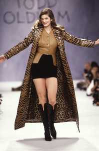 todd-oldham-fw-1994-4.thumb.jpg.17ac16a615b0857f38cd22dd5b2119c3.jpg