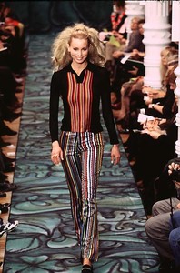 todd-oldham-fw-1996-1.thumb.jpg.934a9d9bde0c202c2196c7ef365893d3.jpg