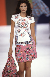 todd-oldham-ss-1995-3.thumb.jpg.17a770e0f6a6a83682707f719b2771e1.jpg