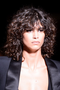 tom-ford-clp-rs18-4428.thumb.jpg.25d863cc4ce0227af998fc738488671e.jpg