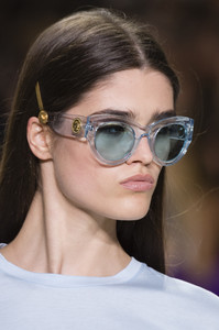 versace-clp-rs18-3212.thumb.jpg.4b8ebb3ff8283b9483c6530502b0d8ca.jpg