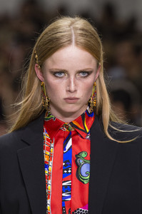 versace-clp-rs18-3293.thumb.jpg.043eb383335d2fec9e179e5e8132f9a1.jpg