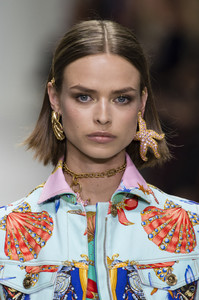 versace-clpa-rs18-5667.thumb.jpg.25c265c63be63160b28931b699634b1a.jpg