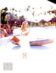 vogue-italia-may-1993-026.thumb.jpg.26f7a07c34b80cfe9ef8574fe76c5a89.jpg