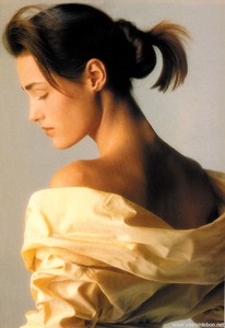 vogueuk88mar01_hansfeurer.thumb.jpg.ff61c82e56c8e5b41e209f53b5db3462.jpg