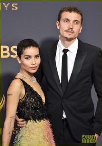 zoe-kravitz-boyfriend-karl-glusman-celebrate-first-anniversary-02.jpg