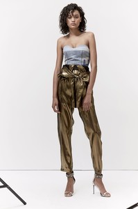 08_Barbara-Bui_Summer-18.thumb.jpg.6f211b0f36d3c89e52405308aa3a6f25.jpg