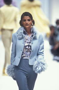 0_byblos-fw-1992-1_html.thumb.JPEG.15b7be4a933675b6d046fd6d1849aace.JPEG
