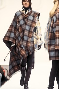 0_gucci-fw-1993-1_html.thumb.JPEG.7f396dd37cc81d98790544bd98624459.JPEG