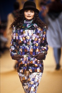 0_kenzo-fw-1991-1_html.thumb.JPEG.be21d759bf3cbcaf466c3b432b8d5244.JPEG