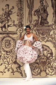 10_chanel-hc-ss-1993-11_html.thumb.JPEG.4a92de74d08e90c7a7edb3e32f51337c.JPEG