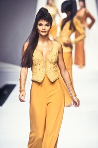 10_claude-montana-ss-1993-11_html.thumb.JPEG.de8f7433c3acc731d3fc41341f7bee05.JPEG