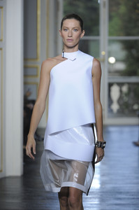 1_balenciaga-ss-2011-2_html.thumb.JPEG.52df394b94d591f8ef84559164c24283.JPEG