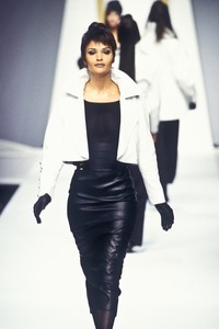 1_claude-montana-ss-1993-2_html.thumb.JPEG.757585a80b66862f0d6048b0a655afe7.JPEG