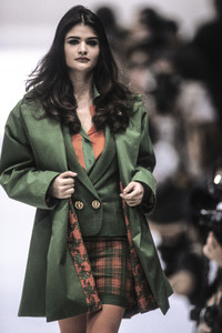 1_genny-fw-1991-2_html.thumb.JPEG.57bdc1cd515fc275b563a79b91d9b339.JPEG