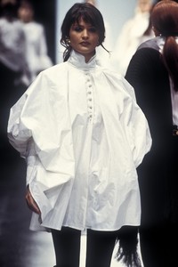 1_gianfranco-ferre-fw-1993-2_html.thumb.JPEG.af63f5ceffba8695cd5cb45b81acb099.JPEG