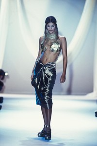 1_martine-sitbon-ss-1993-2_html.thumb.JPEG.82c329f1b847b74d0991ad77520cfadc.JPEG
