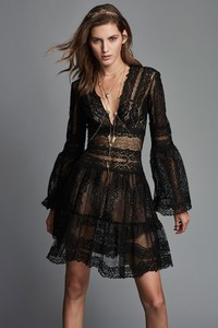 29-Zuhair-Murad-SS-18.thumb.jpg.939803b622f0f18f3b85f03b89e9ac34.jpg