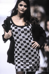 2_genny-fw-1991-3_html.thumb.JPEG.9d2ad987ea001587496707caaffb8ace.JPEG