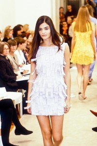 2_prada-ss-1991-3_html.thumb.JPEG.430a84ea4d056cbb536ed205caff4724.JPEG