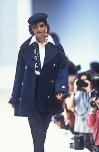 3_byblos-fw-1992-4_html.thumb.JPEG.e9552d676f6db87819602ddc8b0c23de.JPEG