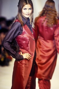 3_martine-sitbon-ss-1993-4_html.thumb.JPEG.0c307fa2fb765d6d04926afc90ff5c41.JPEG