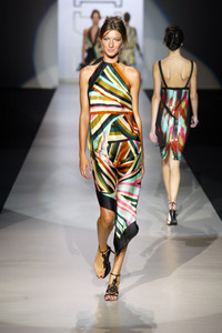 3_missoni-ss-2003-4_html.thumb.JPEG.1bd42e9f3bf0aed2603b4e46f1a8b014.JPEG