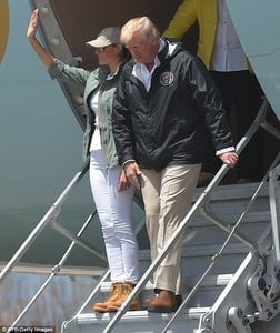 44FFB20B00000578-4944500-Comfortable_The_First_Lady_47_arrived_to_Carolina_Puerto_Rico_mo-m-33_1507047928207.jpg