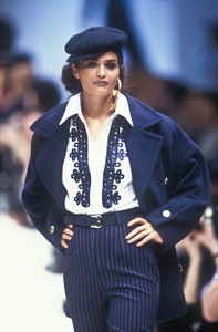 4_byblos-fw-1992-5_html.thumb.JPEG.7208e21915a9f94e1c76a5fa17676ff3.JPEG