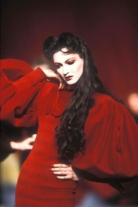 4_mugler-fw-1983-5_html.thumb.JPEG.a568850dd557fdfa6fd20b0d3ae058d5.JPEG