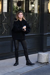 52997052_thylane-blondeau-17.jpg