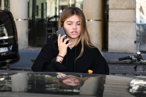 52997080_thylane-blondeau-21.jpg