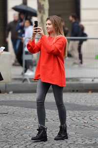 53085298_thylane-blondeau-10.jpg