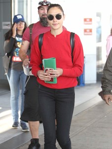 53096940_gal-006.jpg