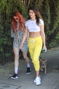 53164297_bella-thorne-8.jpg