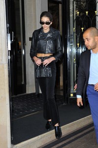 53317926_kaia-gerber-7.jpg