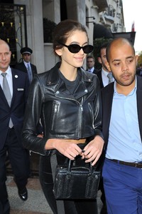 53317945_kaia-gerber-14.jpg