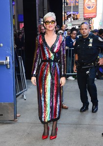 53319694_katy-perry-11.jpg