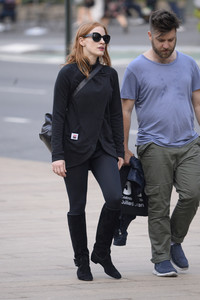 53647725_hqcelebcorner-7.jpg