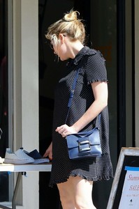 54028174_kirsten-dunst-019.jpg