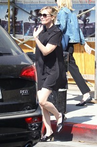 54028515_kirsten-dunst-053.jpg