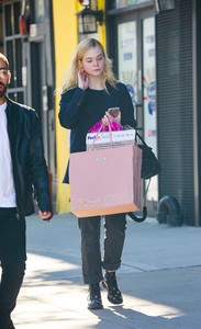 54457225_elle-fanning-12.jpg