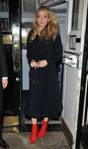 54539947_hqcelebcorner-9.jpg
